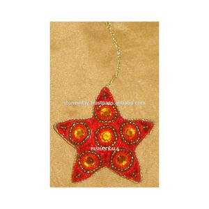 Ornement de Noël suspendu décoratif en forme d'étoile - Product Image 1