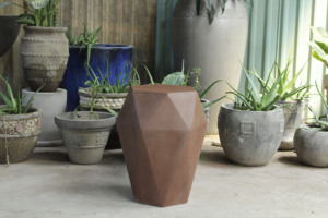 Table d'appoint/table d'appoint au design moderne avec plateau étanche à 100% ° pour une utilisation formelle à l'intérieur ou à l'extérieur - Product Image 4