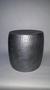 Taburete de latón martillado, pátina - Product Image 6