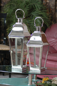 Elegante Portavelas de Acero Inoxidable y Metal Pulido Hecho a Mano, Apto para Bodas, con Vidrio para Iluminación - Product Image 2