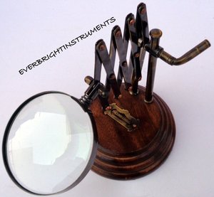 แว่นขยายทองเหลืองบนโต๊ะสไตล์วินเทจบนขาตั้งไม้ของการออกแบบโบราณ TC 13009 - Product Image 6