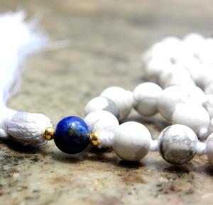 Howlite 108 perles Long Mala collier Style classique spirituel fabriqué à la main bijoux en pierres précieuses pour unisexe pour cadeau ou fête - Product Image 2