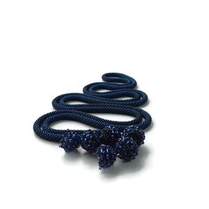 Cinturón largo de ganchillo azul oscuro hecho a mano Happiness - Product Image 1