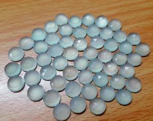 Vente en gros de haute qualité AAA traité thermiquement 10mm naturel Aqua Calcédoine Cabochon Rose Cut Gemstone IGI Certifié Bijoux calibrés - Product Image 6