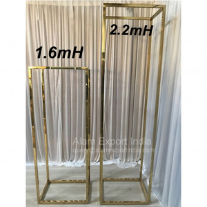 Centro de Mesa de Flores para Boda, Cartón Metálico Dorado - Product Image 1