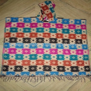 Poncho en laine de styliste pour femmes, pour la saison d'hiver - Product Image 3