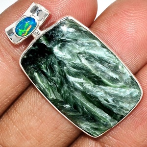 Coolest 925 plata esterlina verde serafinita piedra preciosa colgante con ópalo de fuego ruso colgante joyería al por mayor - Product Image 1