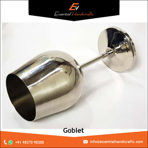 Ensemble de gobelets à vin en métal nickelé de style vintage qualité d'exportation pour bar de mariage et verre à vin soda-lime pour profiter de votre boisson - Product Image 4