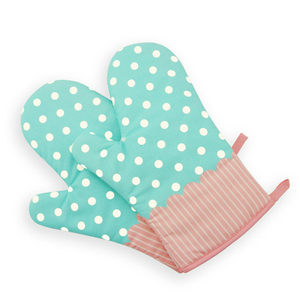 Gant de four de couleur verte avec gant de four à pois de couleur blanche au prix le plus bas Fabricant en Inde - Product Image 1