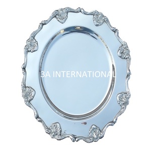 จานรองอาหารทรงกลมลายนูนชุบนิกเกิลสำหรับตกแต่งโต๊ะอาหารในโรงแรม ใช้สำหรับเสิร์ฟ - Product Image 1