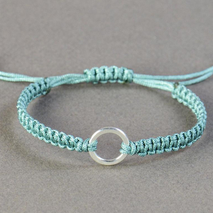 Bracelet Karma en argent Sterling 925, offre spéciale L'amitié. Macramé tissé bracelet - Product Image 1
