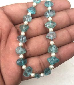 Pierre d'apatite naturelle polie, Center percé, fabrication de bijoux rugueux, Collection de pierres bleues, qualité supérieure, vente en gros indien - Product Image 3