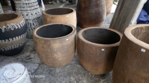 Jarrón de Palma de madera de arte popular Rectangular hecho a mano en forma de corazón con Base cilíndrica para regalos de empresa o decoración del hogar - Product Image 3