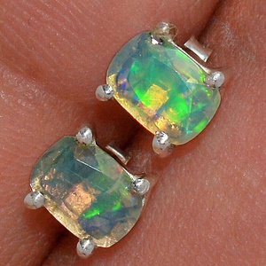 925เงินสเตอร์ลิงต่างหูโอปอลโอปอลโอปอลอัญมณีอินเดียเครื่องประดับที่ดีการตั้งค่าแบบง่ามขายส่งผู้ผลิตโดยตรง - Product Image 1