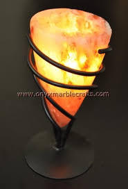 Support large en fer forgé de l'himalaya, statue en fer forgé rafting, lampe à thé au sel ionisant de l'himalaya - Product Image 3