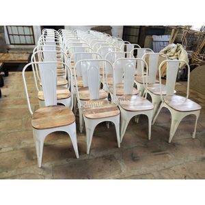 Chaise de café industrielle avec finition en métal blanc, dessus en bois récupéré et fer pour restaurant - Product Image 1