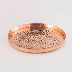 Bandeja de cobre redonda martillada brillante, de estilo moderno Decoración de mesa, bandeja de la mejor calidad, suministros hechos a mano para Hotel y restaurante - Product Image 1