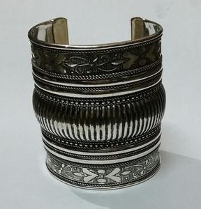 <b>Silver</b> Plated Brass Wide Hand <b>Cuff</b> <b>Bracelet</b> - Product Image 2