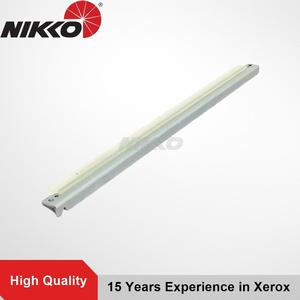 Lame de nettoyage de tambour compatible 013R00669 pour les modèles Xerox WorkCentre 5945 et 5955 - Product Image 1