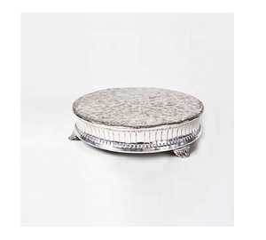 แท่นวางเค้กโลหะแบบแฮนด์เมดทำมือแบบตั้งสูงออกแบบได้ตามต้องการ - Product Image 1
