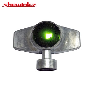 Arroseur Métallique Circulaire Vert - Idéal pour l'Extérieur et l'Agriculture, Couverture Jusqu'à 700 Pieds Carrés - Product Image 2