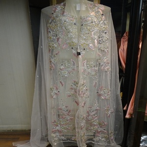 Chaqueta Marroquí para Mujer, Diseño Caftán con Bordado y Pedrería Muy Elegante - Product Image 3