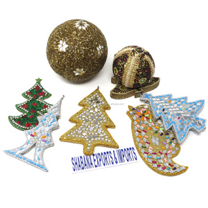 Arbre de Noël de luxe brodé personnalisé ornements forme de boule de taille personnalisée - Product Image 4