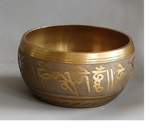 Cuenco para cantar tallado con mezcla de siete metales de bronce chapado en plata, buen sonido para meditación, regalo novedoso para tallar habilidades - Product Image 3