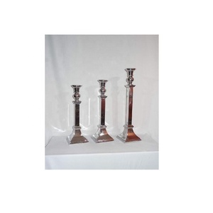 Candelabro Moderno y Elegante de Aluminio Niquelado para Centro de Mesa, Portavelas Decorativo para el Hogar - Product Image 2