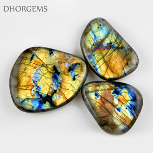 Pierres précieuses labradorite naturelles, vente en gros, pierres précieuses, Orange et or, labradorite, différentes flammes, vente en gros - Product Image 1
