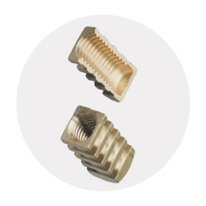 น็อตแทรกแบบหมุนทำจากทองเหลืองขัดเงางานตามสั่ง - Product Image 1