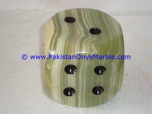 โอนิกซ์ลูกเต๋าที่ทับกระดาษลวดลายความรักที่ซับซ้อนแกะสลักด้วยมือในปากีสถานของขวัญหินที่ไม่ซ้ำกัน - Product Image 3