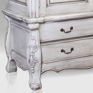 Armoire classique de style français, finition en bois d'acajou blanc vieilli - Product Image 4