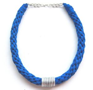 สร้อยคอถักสีฟ้า Klein สร้อยคอผ้าฝ้ายสีฟ้าคอลเลกชันที่ไม่ซ้ำกันทำด้วยมือ - Product Image 1