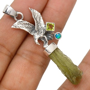 Nuevo Colgante de Piedra de corte de moldavita en bruto y peridoto puntiagudo único diseño de águila colgante de plata esterlina para mujeres ODM OEM proveedor - Product Image 5