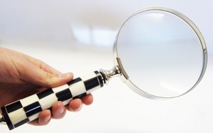 Lupa de Mano Antigua Royal Artisans de 6 Pulgadas con Aumento de 5x, Marco de Latón Premium, Mango de Hueso Tallado a Mano - Blanco, Garantía de 3 Años - Product Image 6