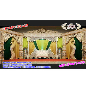 Décorations de scène de mariage royal du sud de l'Inde dans le style du Maharashtra pour les fêtes de réception Configuration de mariage marathi Scène en fibre personnalisée - Product Image 1