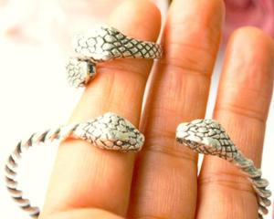 Princess Cut Bohemia Style Zircon Snare Abrazadera Vise Grip Spring Gin Decoy Ring Hecho de material de joyería de aleación - Product Image 6