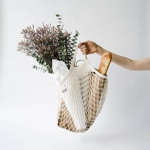 ถุงช้อปปิ้งผ้าฝ้ายพิมพ์ลายสกรีนส่วนตัว คุณภาพดี ผลิตในประเทศไทย พร้อมหูหิ้ว - Product Image 3