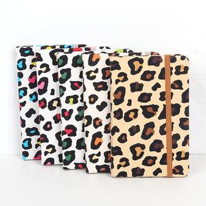 Escuela de papelería al por mayor a granel de cuaderno de papel reciclado popular cuaderno de tapa dura con correa elástica - Product Image 1