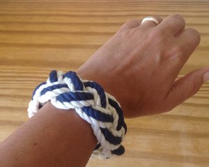 The Art of Handmade natural cotton <b>rope</b> <b>bracelet</b> white and Navy - Product Image 1
