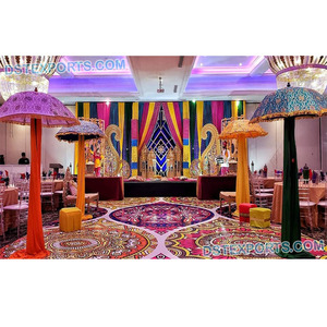 Sombrillas Bordadas a Mano para Escenario de Mehndi, Decoración de Sombrillas para Fiesta Musulmana de Henna, Sombrillas Deslumbrantes para Escenario de Sangeet, EE. UU. - Product Image 1