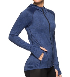 Admire Premium Chaqueta deportiva para mujer Capucha moderna Diseño suave al tacto personalizado para un rendimiento diario cómodo Ropa de invierno - Product Image 2