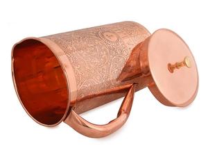 Carafe à eau en cuivre de qualité supérieure avec bouton en laiton, gobelet à boisson de 50 oz gaufré - Product Image 3