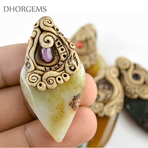 Colgante Artesanal Vintage de Arcilla Polimérica con Piedras Preciosas, Bañado en Cobre Antiguo, Joyería para Boda - Product Image 5