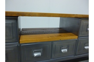 Meuble industriel vintage Meuble TV en bois massif, meuble TV, commode pour le salon - Product Image 2