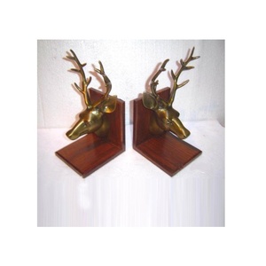 Sculpture animale Décoration intérieure Serre-livres tête de cerf Ensemble élégant et personnalisé avec logo imprimé Renne Serre-livres décoratifs pour la maison - Product Image 1