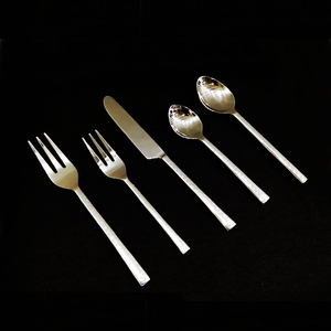 Couverts en acier inoxydable de haute qualité, vente en gros, cuillère à dîner et fourchette couteau buffet couverts en métal, couverts martelés - Product Image 1