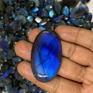 Belle et unique pierre précieuse en vrac de Labradorite naturelle une merveilleuse collection de pierres - Product Image 1