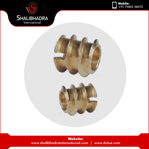 Écrou d'insertion d'entraînement de fente en laiton de taille personnalisée de haute qualité finition polie qualité authentique à prix compétitif - Product Image 4